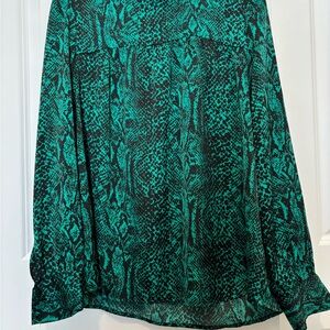 Who What Wear Green Boxy Blouse
